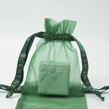 Персонализиран продукт、Органза торбички бонбони чанти 9x12/10x15 червен отвесни органза чанта с панделка лък шнур органза чанта за C